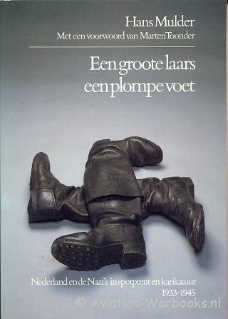Een groote laars, een plompe voet